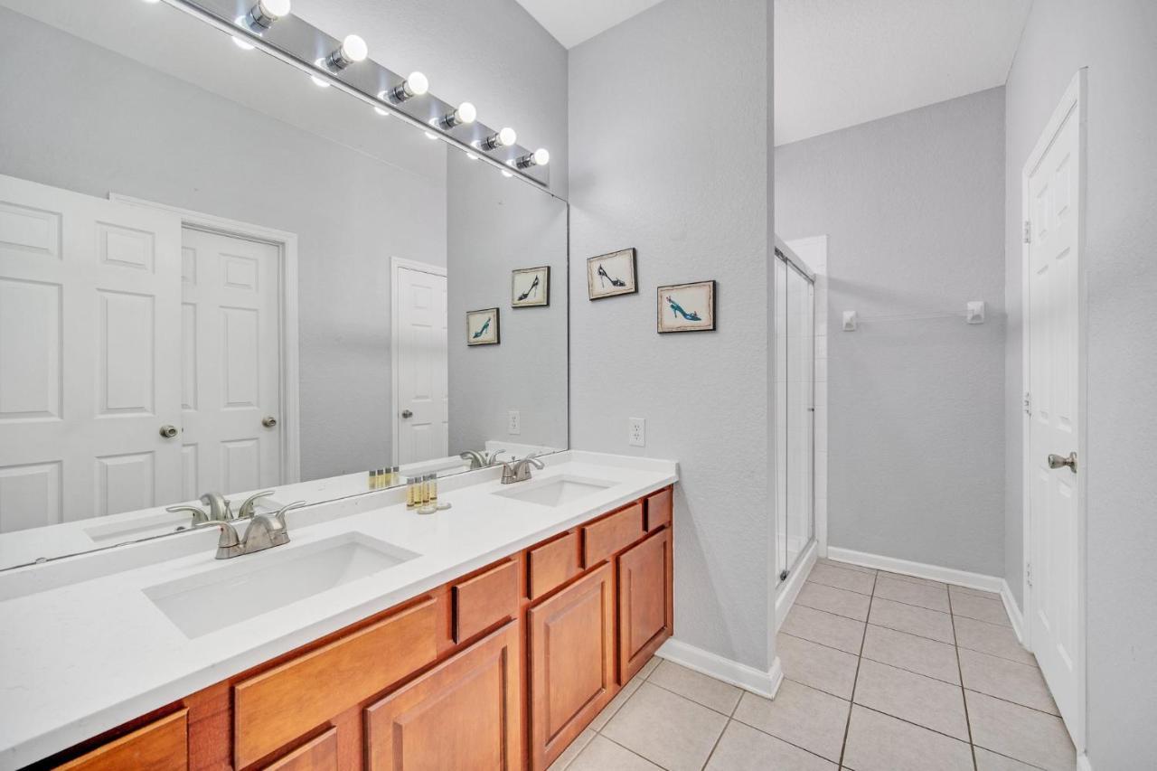 Near Disney! Spacious 5Br Resort Home With Private Pool, Hot Tub And Theater! 올랜도 외부 사진
